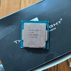 Intel Core i7-7700 Processor - Silver and Blue